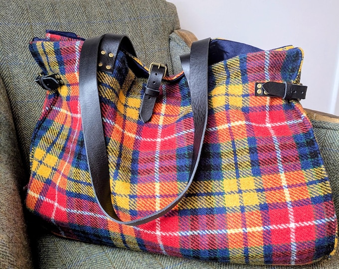 Lars weekender Harris Tweed bag