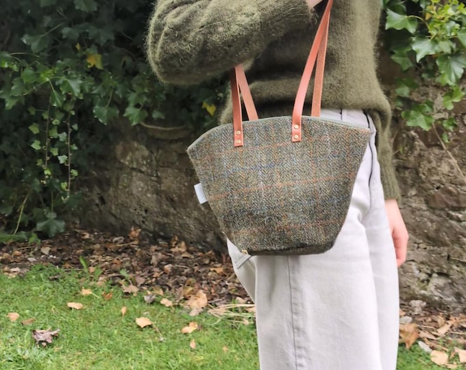 New Ingrid Harris Tweed tote bucket bag
