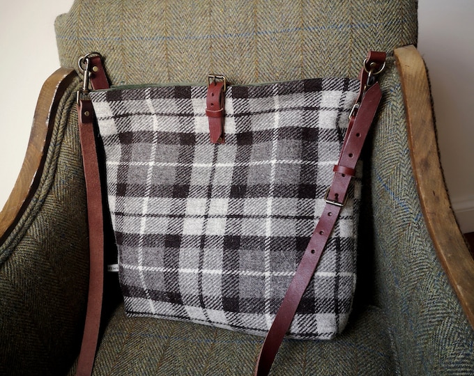 Angela Harris Tweed tote bag