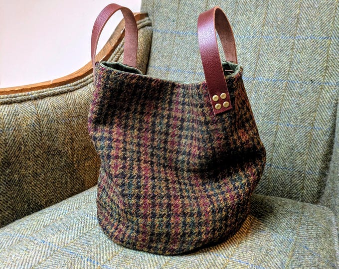 New Kia Harris Tweed tote bucket bag