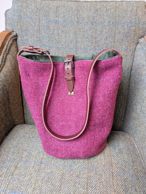 New Berry Harris Tweed tote bucket bag