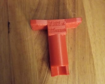 Case specific adapter (One) for the LEE App universal Case feeder-No more adjusting.