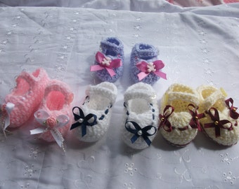 Baby booties crochet pattern