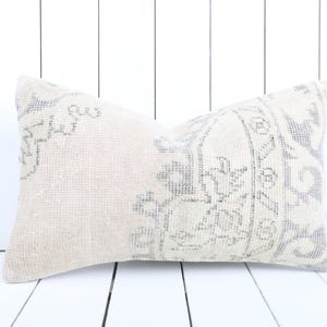 Bohemian Kilim Pillow, Turkish Carpet Pillow, 12x20 Kilim Pillow, Boho Pillow, Home Decor, Ethnic Kilim Pillow, Cushion Cover, Sofa Pillow
