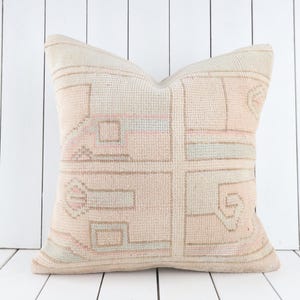 Handmade Turkish Kilim Pillow, Vintage Kilim Pillow, Bohemian Kilim Pillow, 20x20 Pillow Case, Wool Pillow, Kilim Cushion Cover