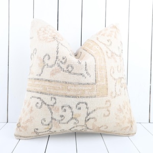 18&#39;&#39;x18&#39;&#39;kilim pillow, turkish kilim pillow, turkish pillow, vintage pillow, decorative pillow, pillow, bohemian pillow, kilim cushion cover