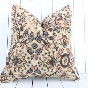 24x24 Pillow Cover, Bohemian Kilim Pillow, Home Decor, Decorative Throw Pillow, Boho Decor, Cushion Cover, Livingroom Decor, Sofa Pillow
