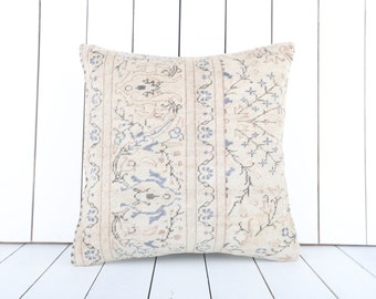 decorative throw pillow, 18x18 turkish kilim pillow, vintage kilim pillow, home decor, boho pillow, turkey pillow, cushion cover, beeding