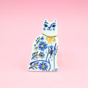 Delft Blue Ceramic Pin Brooch, Cat Jewelry, Gift for Cat Lady