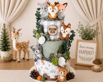 Gâteau de couches sur le thème de la forêt, centre de table pour baby shower avec animaux de la forêt, 3 étages
