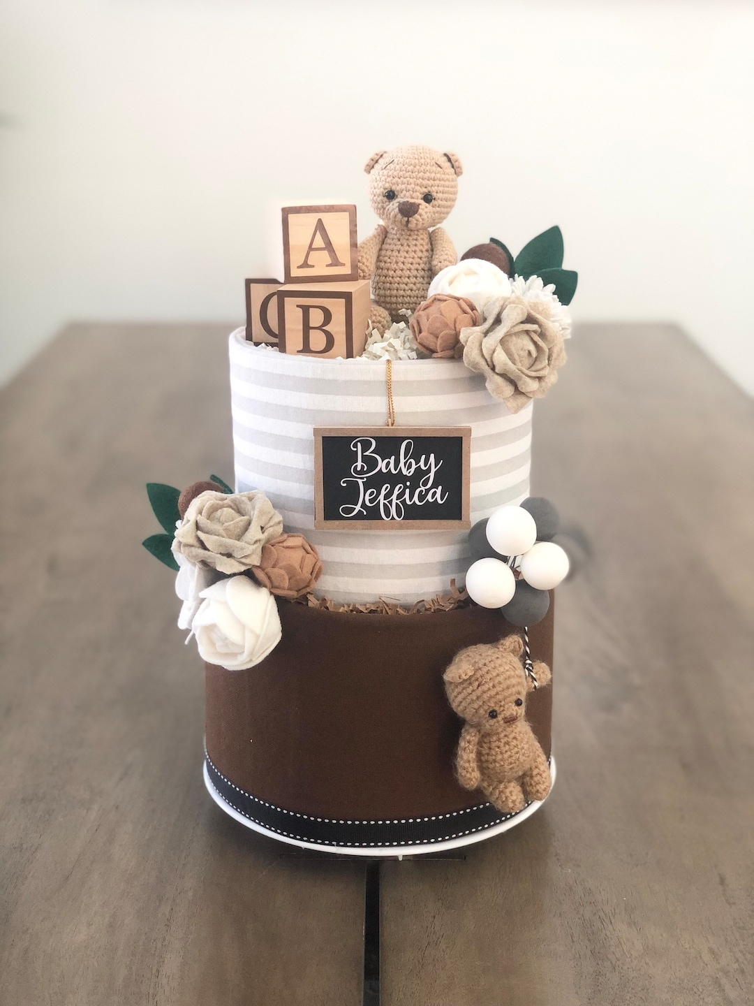 Small Brown Bear Diaper Cake: Gender Neutral Baby Shower