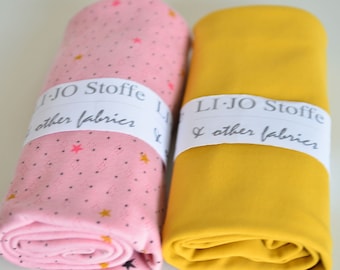 fabric Stoffe Stoffpaket 1,0 m (2x0,5m) Jersey Pointelle Sterne punkte und Jersey uni  senfgelb ocker Stoffe Kinderstoffpaket Lijo LIJO