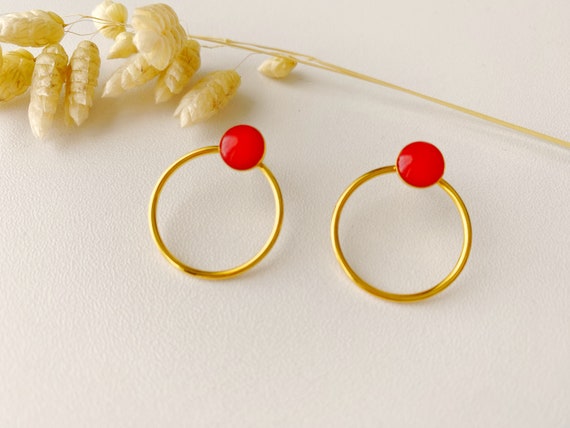 Minimalist graphic red earring, circle ring stud, EMY model, 24k fine gold