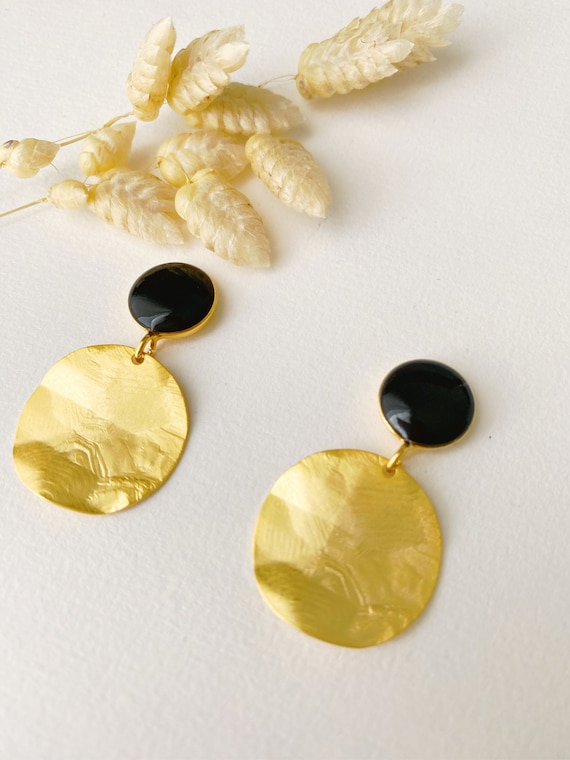 Original hammered black and matte gold hanging earring, AMY model, 24K fine gold