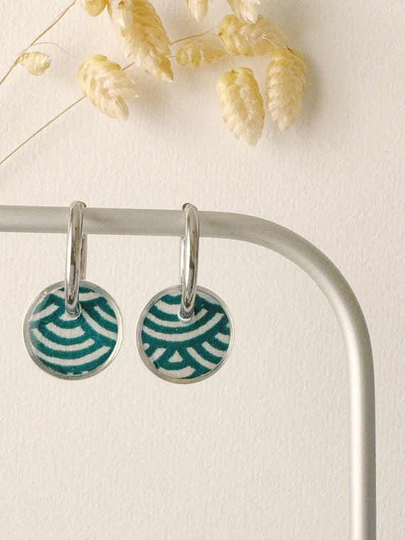 3 in 1 colorful graphic earrings, editable hoop earrings, PIPA model, stainless steel, Japanese wave, blue, green