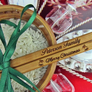 Merry Christmas Engraved Chopsticks, Personalized Chopsticks, Bamboo Chopstick, Favors, Rustic Chopstick, Christmas Gift, Min. Order 30pair