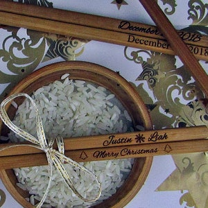 Merry Christmas Engraved Chopsticks, Personalized Chopsticks, Bamboo Chopstick, Favors, Rustic Chopstick, Christmas Gift, Min. Order 30pair