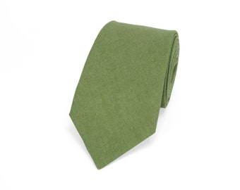 Cravate en lin vert fougère pour mariage / cravate pour garçons d'honneur / pochette de costume vert fougère avec cravate / cravate homme vert fougère