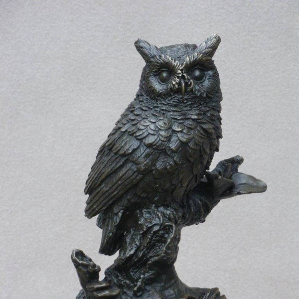 Sculpture en bronze Petit Hibou sur marbre Socle Art réaliste Figurine animalière Nature Oiseau Sagesse