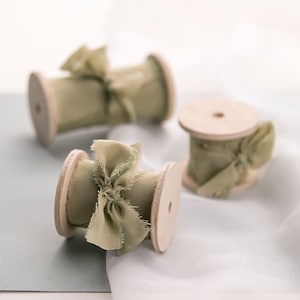 Groen zijden lint - Mosgroen lint - Handgeverfde zijde voor bruiloft styling, uitnodigingen, bruidsboeket