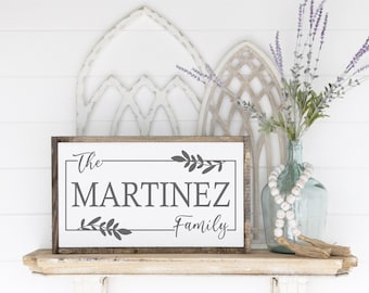 Family Name Sign - MORE COLOR & SIZES - Personalized Sign - Entryway Decor