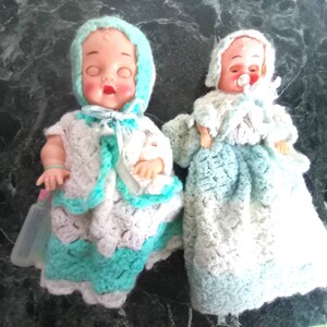 Lieve kleine vintage babypoppen en poppenstoel, samen of apart verkrijgbaar afbeelding 6