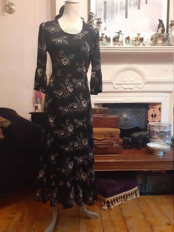 Gorgeous original 1970s vintage maxi dress