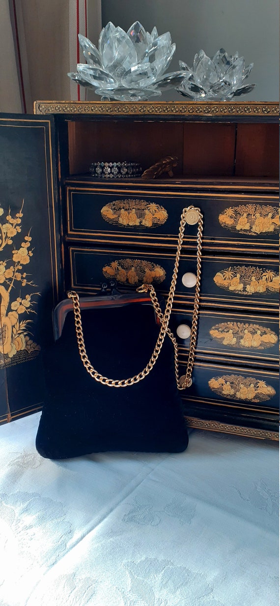 Gorgeous 1970s vintage velvet evening bag