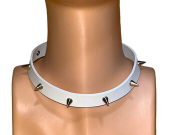 White Spike Choker