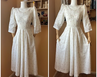Vintage 40’s empire waist white embroidered floral hand made wedding dress AUS 10 US 6 EU 38 Uk 10