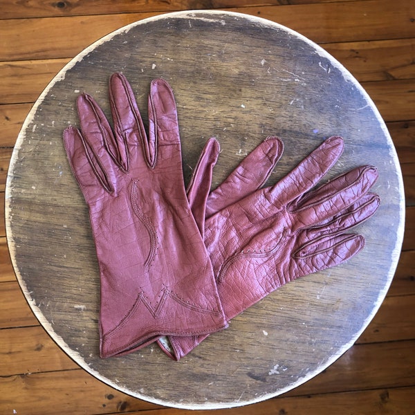 Vintage 50's brown leather thin embroidered boho driving gloves