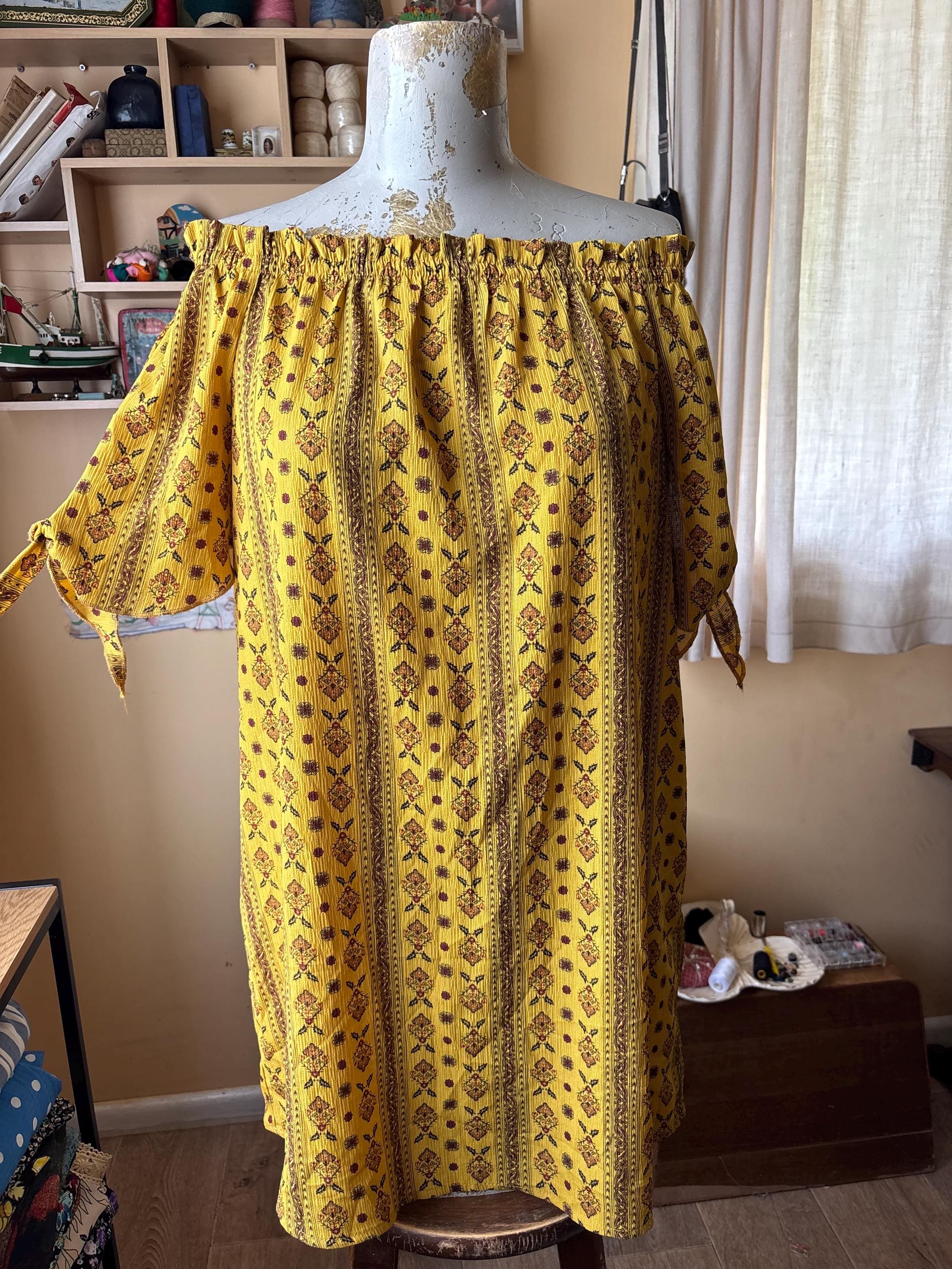 Vintage 2000s Floral Mini Dress - Mustard Yellow Off-shoulder Boho