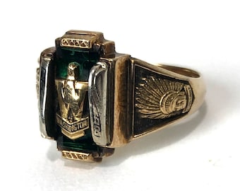 Vintage 10K Gold Emerald Class Ring 1968 sz 7 Washington 4.36g Jostens