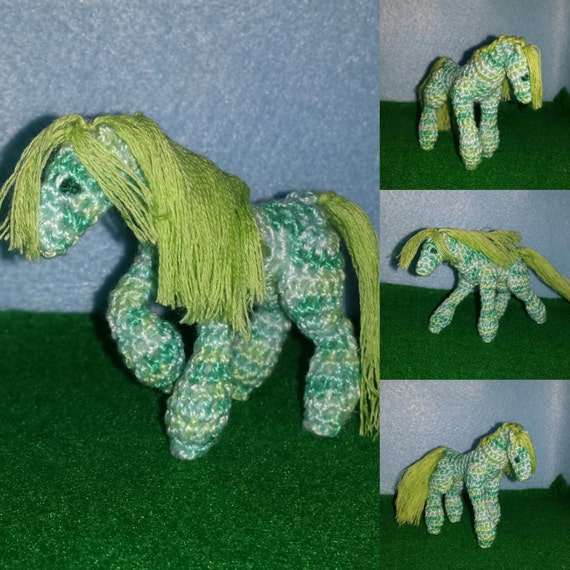 poseable horse