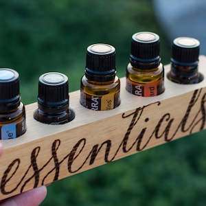 Handcrafted Wood Essential Oil Holder Storage - 5 x 15ml Bottles