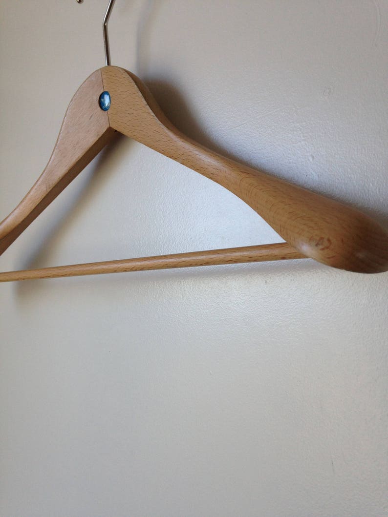 ensemble de 3 adidas originals vintage hangers_ cintre en bois collectibletrefoilantiquehanger image 3