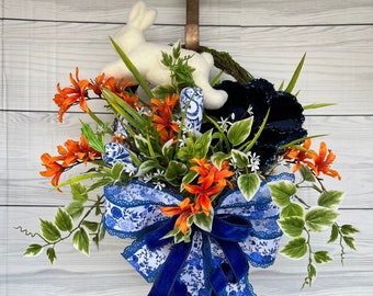 Panier de mousse, couronne de printemps, accroche-porte lapin de Pâques, couronne de lapin carottes, déco de Pâques bleu et orange, carottes de Pâques bleu et blanc