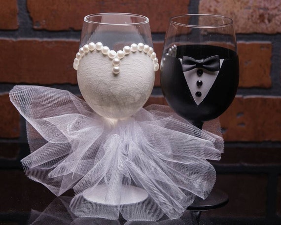 Set of Hand Painted Wedding ~ Bridal Wine Glasses - Etsy UK