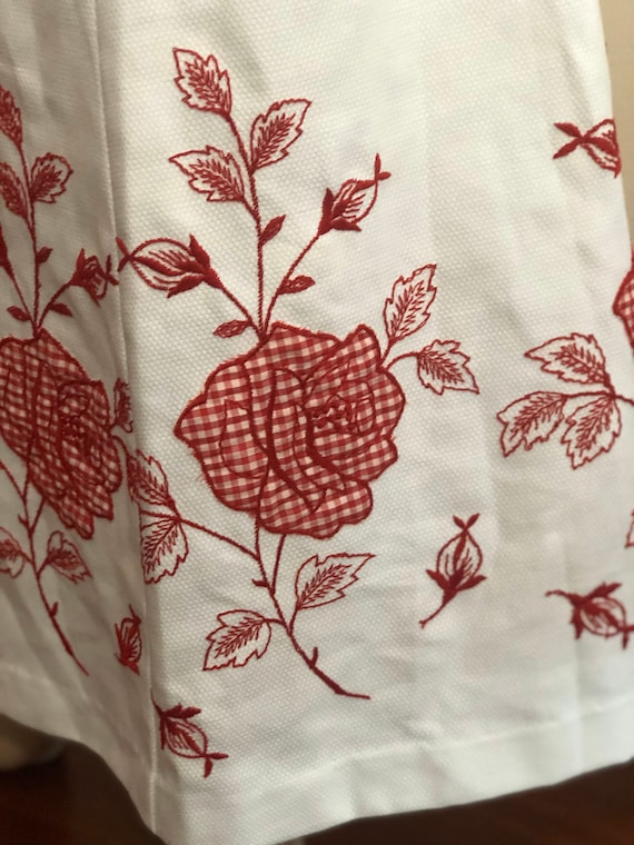 Vintage red gingham floral embroidered white summe