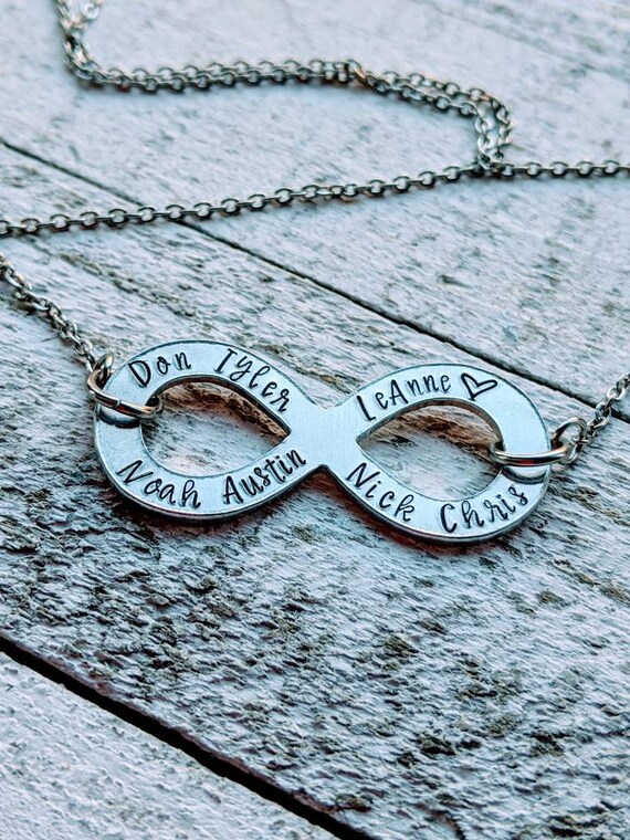 Infinity necklace with children's names clearance