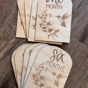 Hummingbird Baby Milestones with Custom Monthly Markers- Perfect Baby Shower Gift with Personalized Engraving