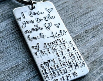 Anniversary Date Calendar Key Chain/ Wedding Date/ Valentine's Day/ sobriety date/ Gift for him/ Adoption date/ Gift for spouse. Fiance.