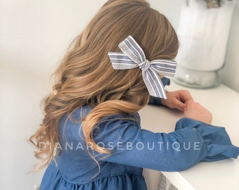 Oversized big large newborn toddler girl BLUE WILDFLOWER MARIPOSA bow schoolgirlbow nylon band hair clip