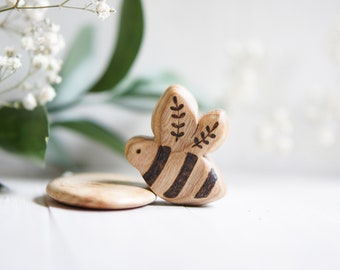 Wooden bee toy. Woodland insects. Waldorf bee toy. Montessori baby and toddler toys.