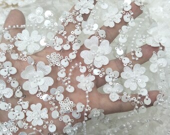 Perles faites à la main de luxe et paillettes de fleurs 3D robe tissu de dentelle 130cm largeur ivoire dentelle de mariée vintage tissu de robe de mariée