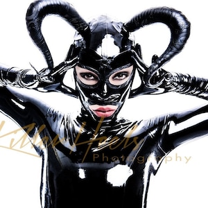 CL Design ladies latex mask "Demon" with zipper and structured horns detachable latexFetish Rubber