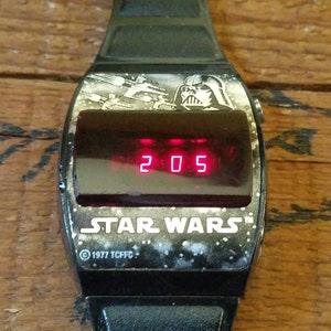 Vintage star wars digital watch hotsell