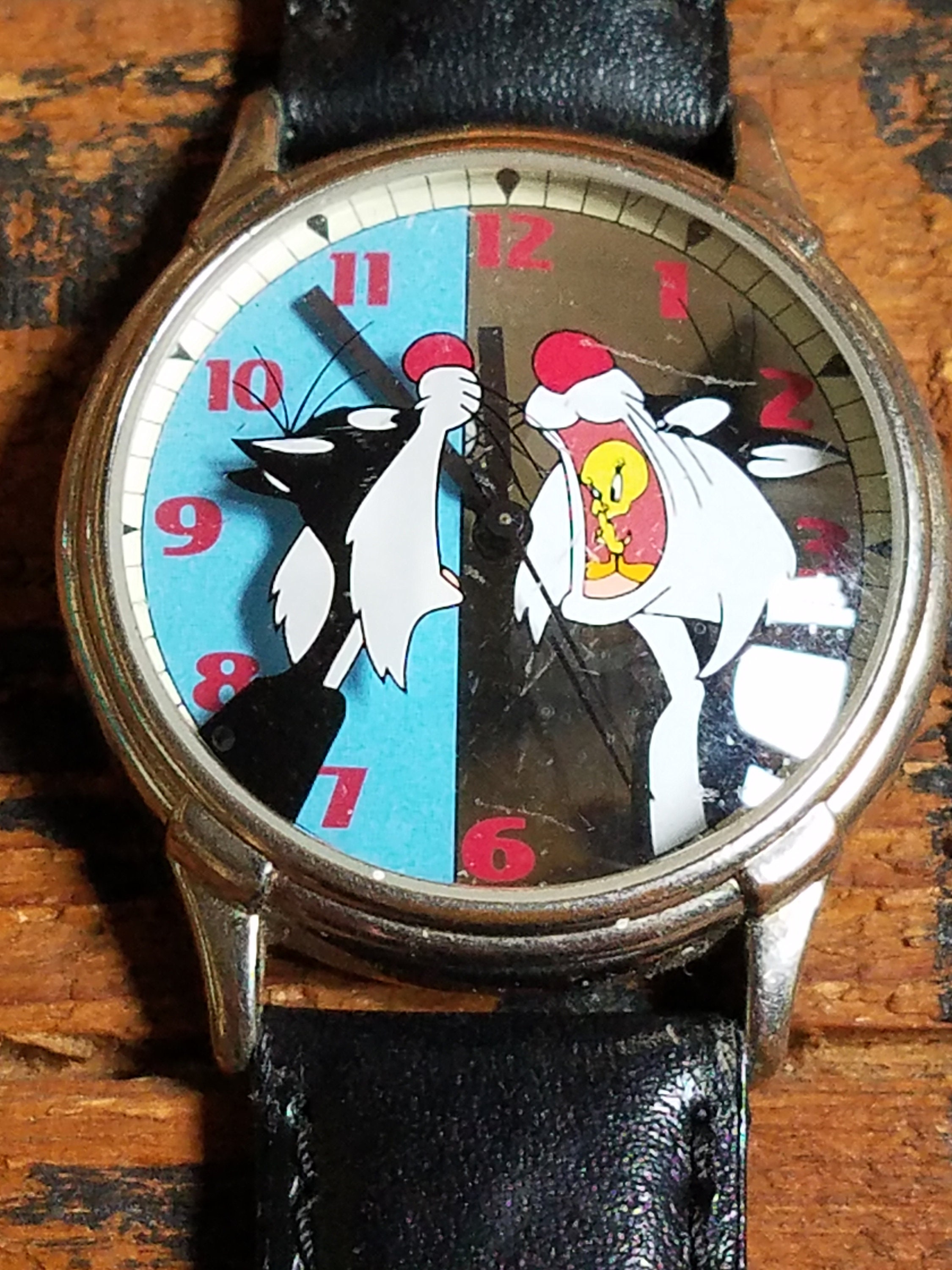 Vintage Looney Tunes Sylvester and Tweety Warner Bros Watch  display picture 2