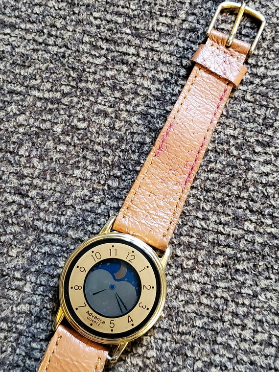 Mystery Dial Watch - image 3