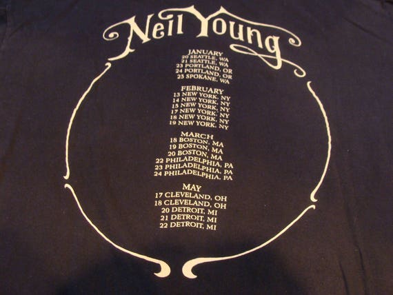 Vintage Neil Young Solo Tour T-Shirt - Etsy 日本